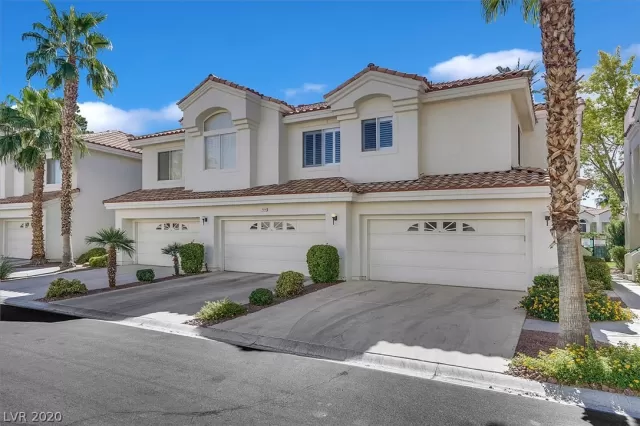 MLS: 2239449 Condo For Sale