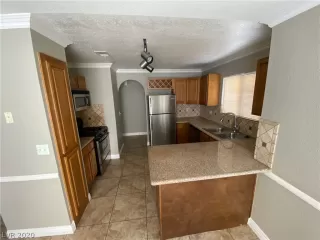 Photo #4: 2239460 Listing 