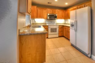 Photo #3: 2239461 Listing 