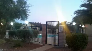 Photo #5: 2239484 Listing 