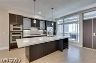 Photo #5: 2239502 Listing 