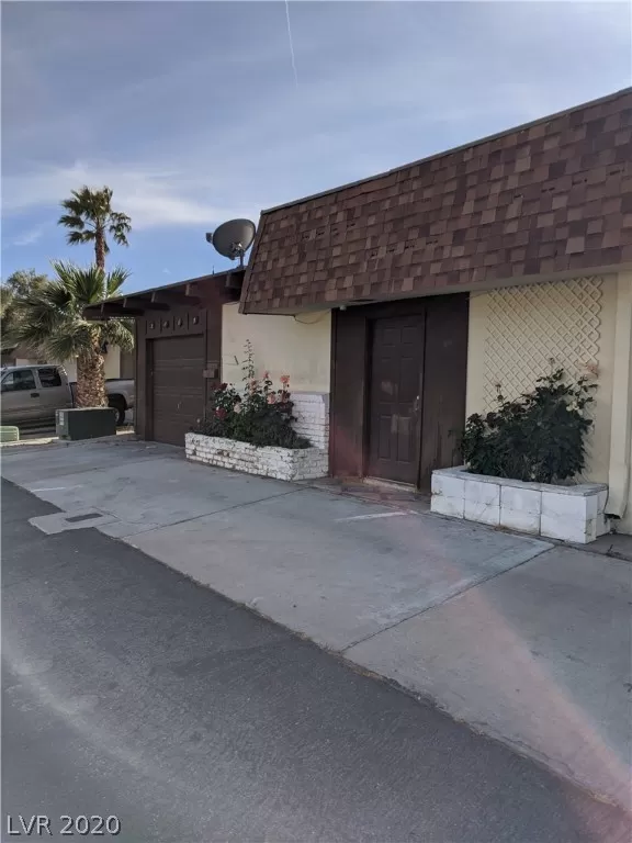 MLS: 2239515 Condo For Sale