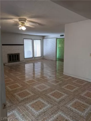 Photo #5: 2239515 Listing 