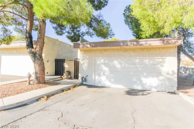 MLS: 2239516 Condo For Sale