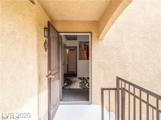 Photo #1: 2239609 Listing