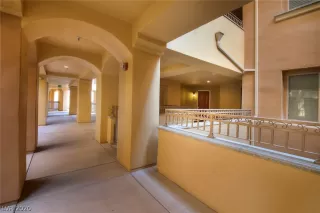 Photo #4: 2239627 Listing 