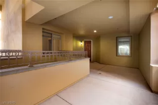 Photo #5: 2239627 Listing 