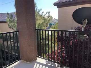 Photo #2: 2239663 Listing 