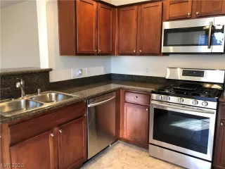 Photo #3: 2239663 Listing 