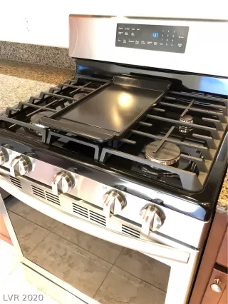 Photo #5: 2239663 Listing 