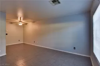 Photo #3: 2239671 Listing