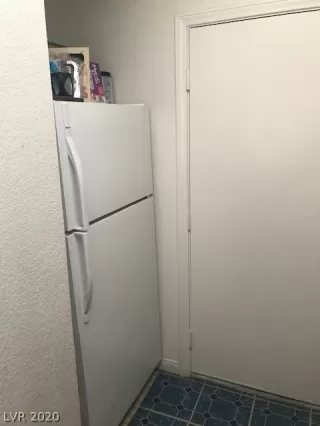 Photo #2: 2239679 Listing