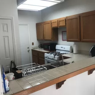 Photo #4: 2239679 Listing