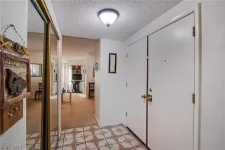 Photo #4: 2239687 Listing 