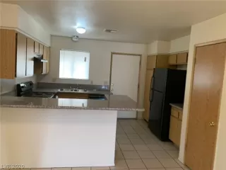 Photo #1: 2239692 Listing 