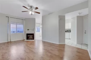 Photo #6: 2239698 Listing