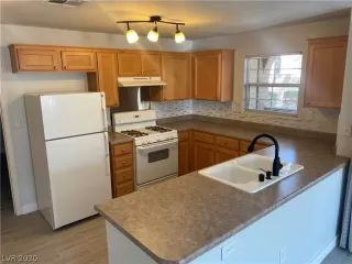 Photo #4: 2239724 Listing 