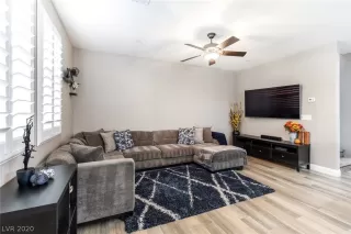 Photo #5: 2239730 Listing