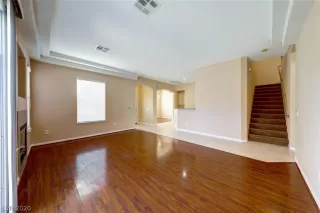 Photo #5: 2239738 Listing 