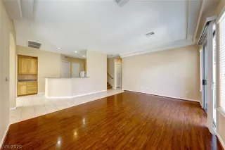 Photo #6: 2239738 Listing 