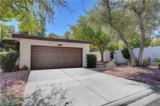 Photo #1: 2239777 Listing 