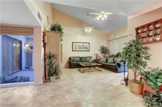 Photo #6: 2239777 Listing 