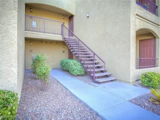 Photo #1: 2239807 Listing 