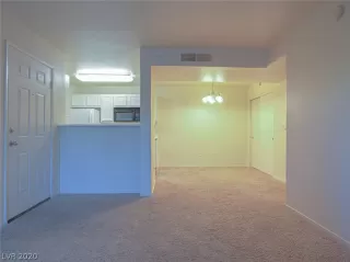 Photo #4: 2239807 Listing 