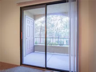 Photo #6: 2239807 Listing 