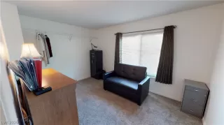 Photo #5: 2239858 Listing