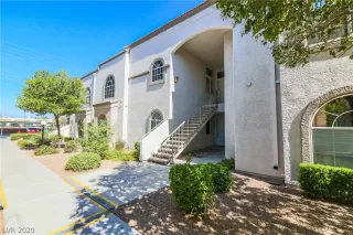 Photo #2: 2239861 Listing