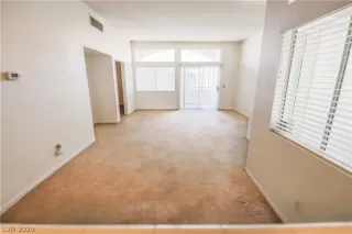 Photo #5: 2239861 Listing