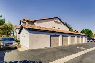Photo #1: 2239867 Listing