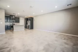 Photo #3: 2239878 Listing