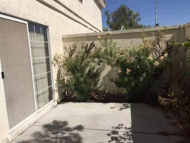 MLS: 2239881 Condo For Sale