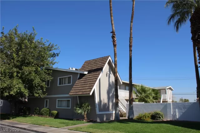 MLS: 2239887 Condo For Sale