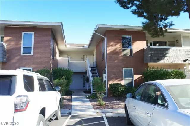 MLS: 2239903 Condo For Sale