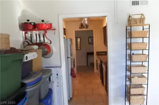 Photo #6: 2239903 Listing 