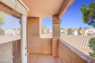 Photo #6: 2239924 Listing 