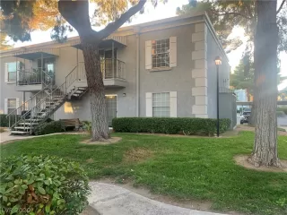 Photo #4: 2239949 Listing 