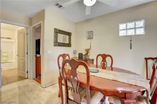 Photo #6: 2239952 Listing