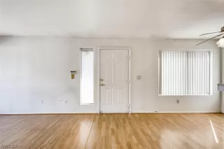 Photo #1: 2240000 Listing