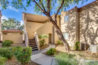 Photo #4: 2240001 Listing