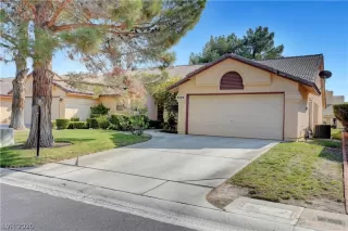 Photo #2: 2240043 Listing 