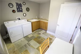 Photo #2: 2240100 Listing