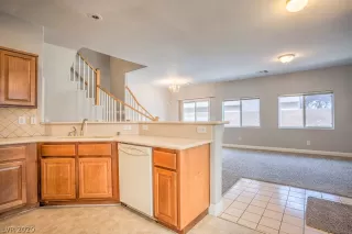 Photo #3: 2240107 Listing 