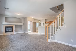 Photo #4: 2240107 Listing 