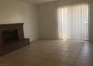 Photo #2: 2240111 Listing