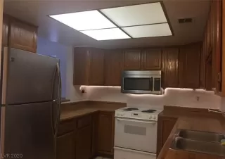 Photo #6: 2240111 Listing