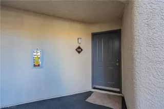 Photo #4: 2240148 Listing